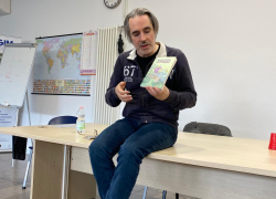 Matteo Bussola nella scuola ENGIM Verona incontra gli studenti: leggete di più