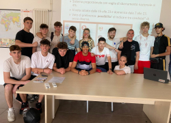 Educazione alla cittadinanza con Camilla Mariotto che entra in classe nella scuola ENGIM di Verona